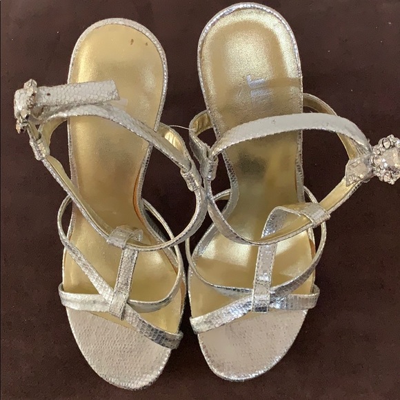 JLO by Jennifer Lopez Sandal Shoes 6 - Picture 2 of 9